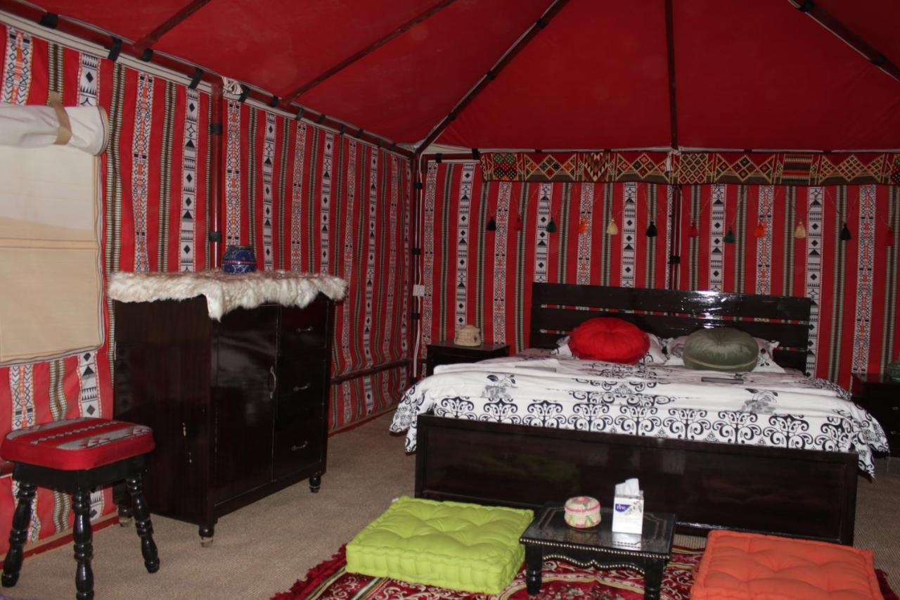 Queen Desert Camp Fulayj al Masha'ikh Екстер'єр фото