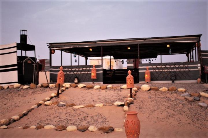Queen Desert Camp Fulayj al Masha'ikh Екстер'єр фото