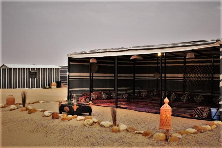 Queen Desert Camp Fulayj al Masha'ikh Екстер'єр фото
