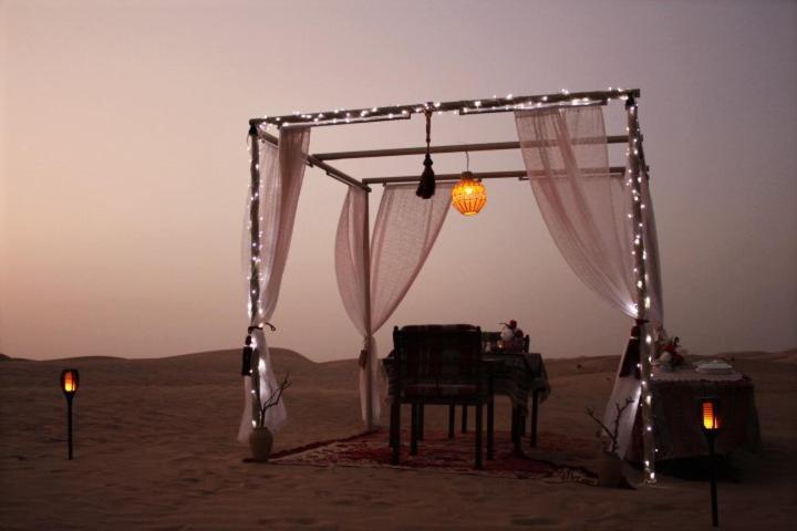 Queen Desert Camp Fulayj al Masha'ikh Екстер'єр фото