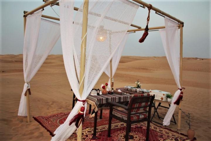 Queen Desert Camp Fulayj al Masha'ikh Екстер'єр фото