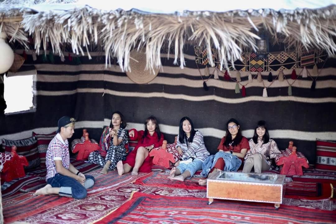 Queen Desert Camp Fulayj al Masha'ikh Екстер'єр фото